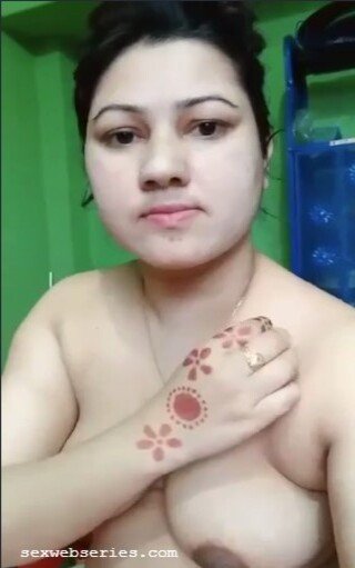 desi saree sex beautiful girl showing nude mms video