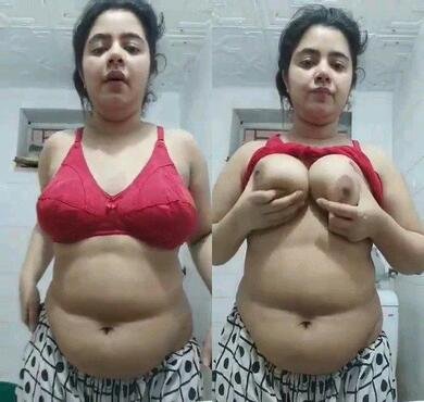 Hot moti girl indian pron big boobs making nude video for bf