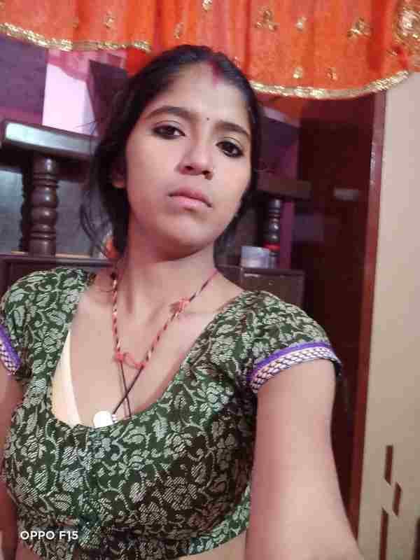 New marriage sexy bhabi nude selfie full nude pics collection (1)