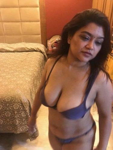 Super hottest mallu bhabi bhabhi nude pics all nude pics albums (1)