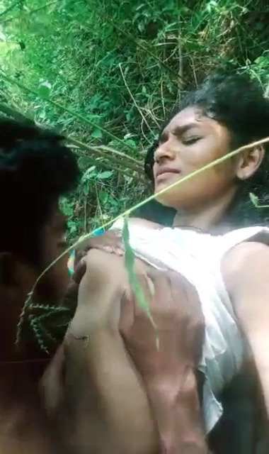 Horny lover couples xxx video desi hd enjoy outdoor in jungle