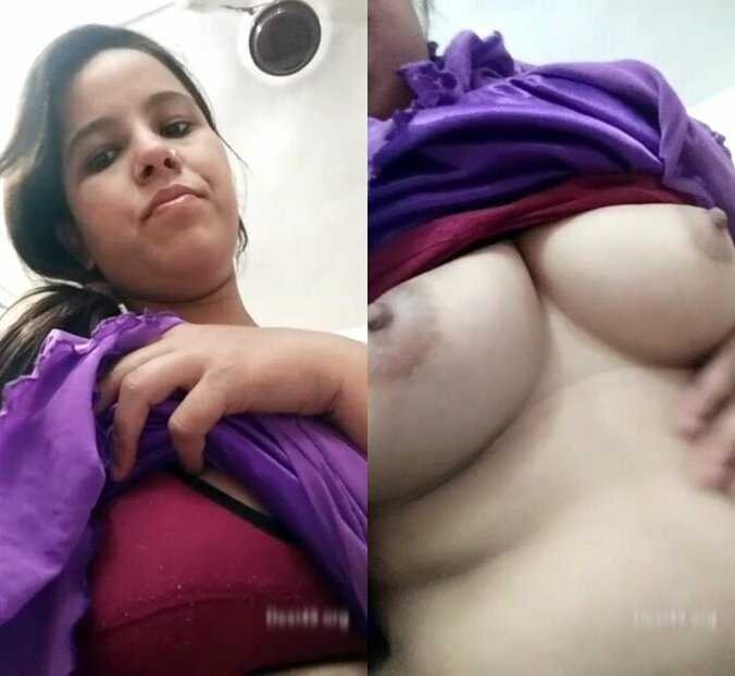 Beautiful sexy girl hot desi porn showing nice big tits
