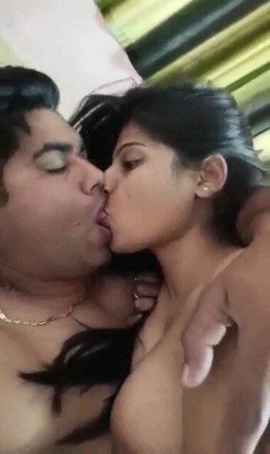 Very sexy colleague indian poran enjoy with boss in hotel