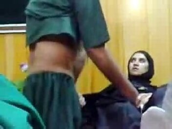 Paki-college-beauty-girl-pakistani-hot-porn-fucking-teacher-mms.jpg