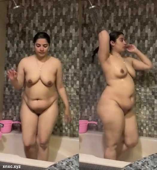 Pak-hottest-bhabi-pakistan-ki-sexy-nude-bath-mms.jpg